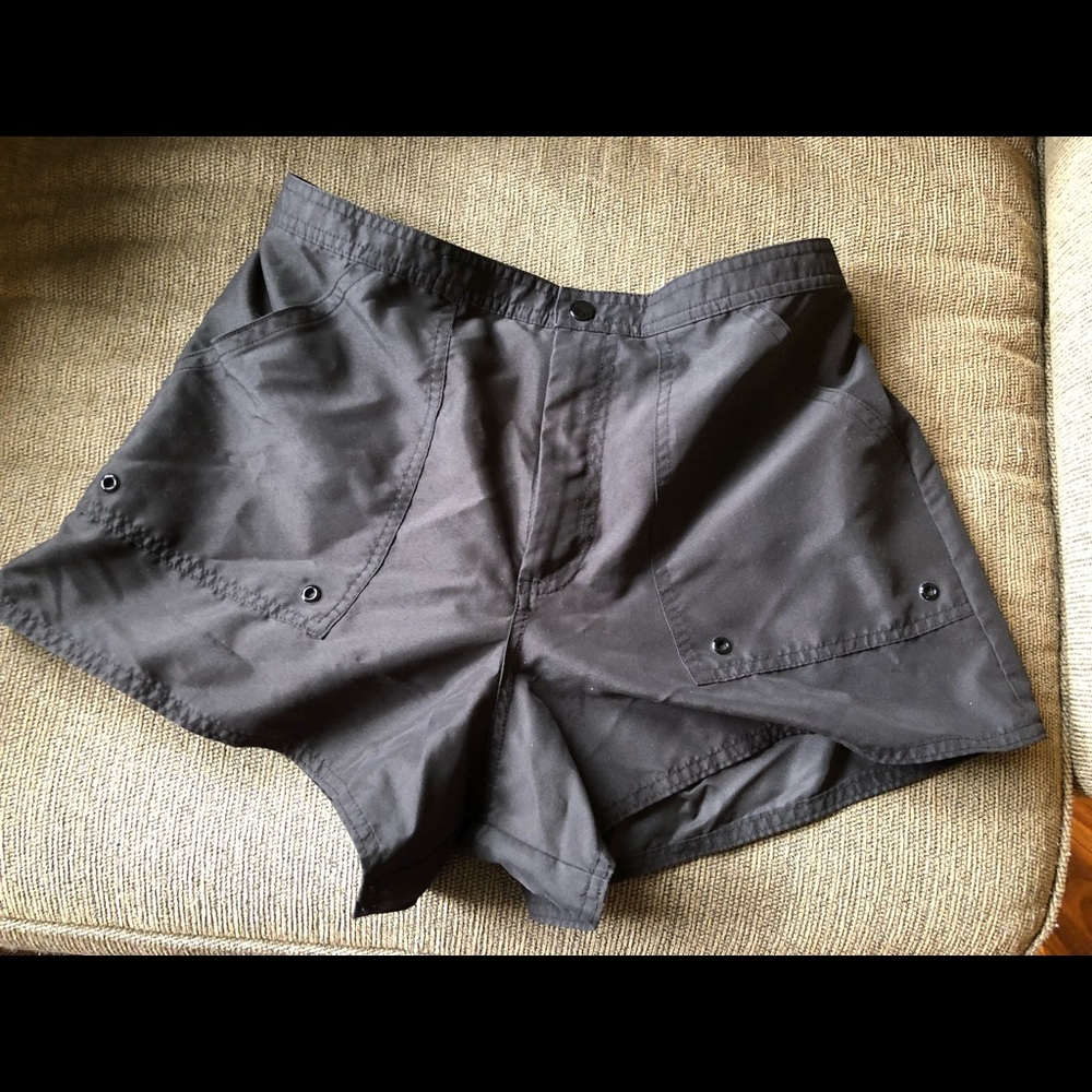 🔴 NWOT Black Maxine of Hollywood Shorts Size 12